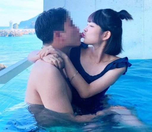 The late Choi Jin-sil daughter Choi Jun-hee must love hot kisses