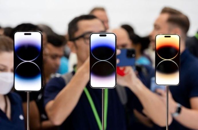 Apple cuts production of iPhone 14 series by 3 million units this year